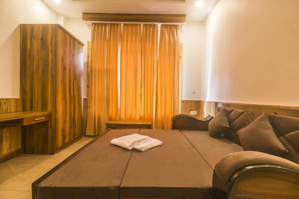 Wow Stayz2 Hotel The Lodge Dharamshala Exterior foto