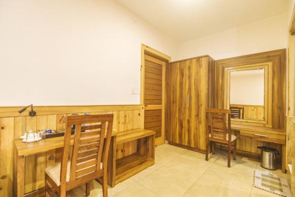 Wow Stayz2 Hotel The Lodge Dharamshala Exterior foto