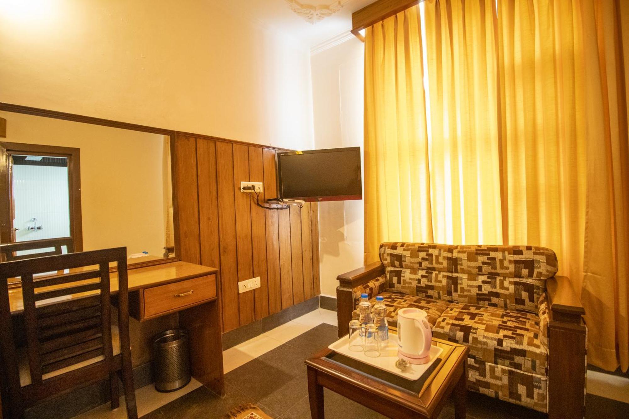 Wow Stayz2 Hotel The Lodge Dharamshala Exterior foto