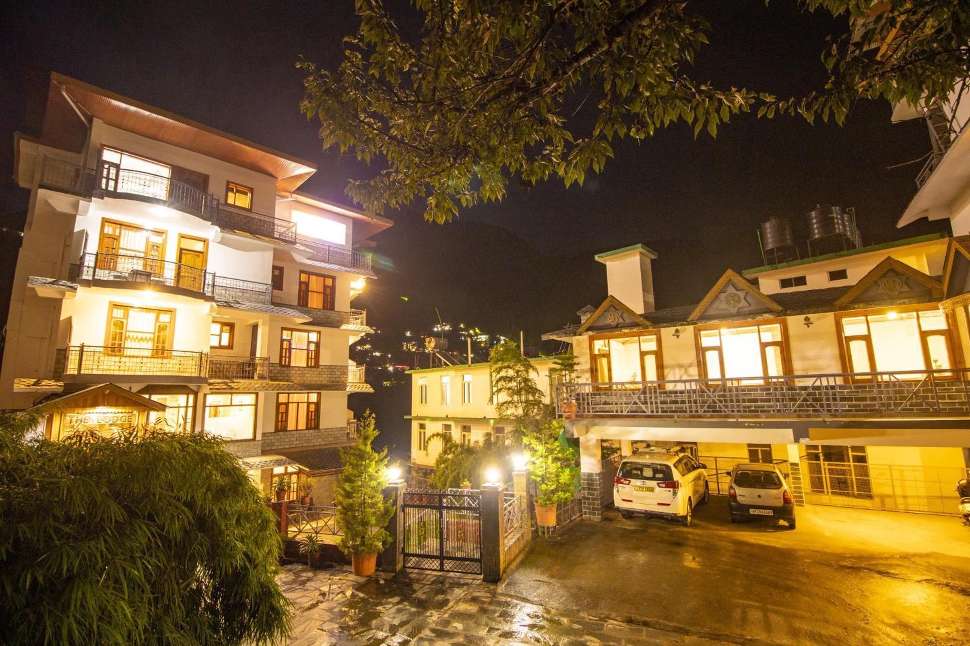 Wow Stayz2 Hotel The Lodge Dharamshala Exterior foto