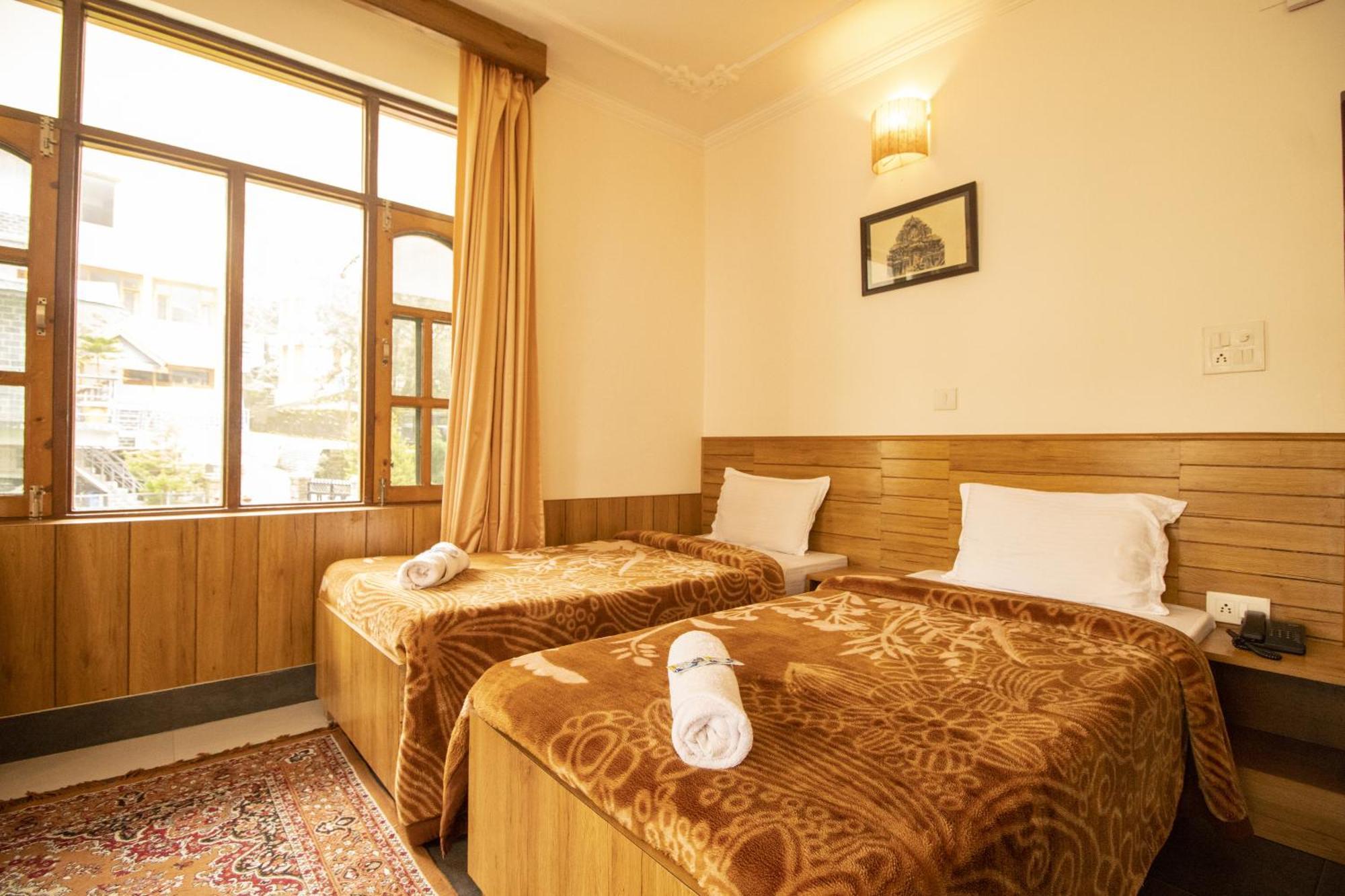Wow Stayz2 Hotel The Lodge Dharamshala Exterior foto