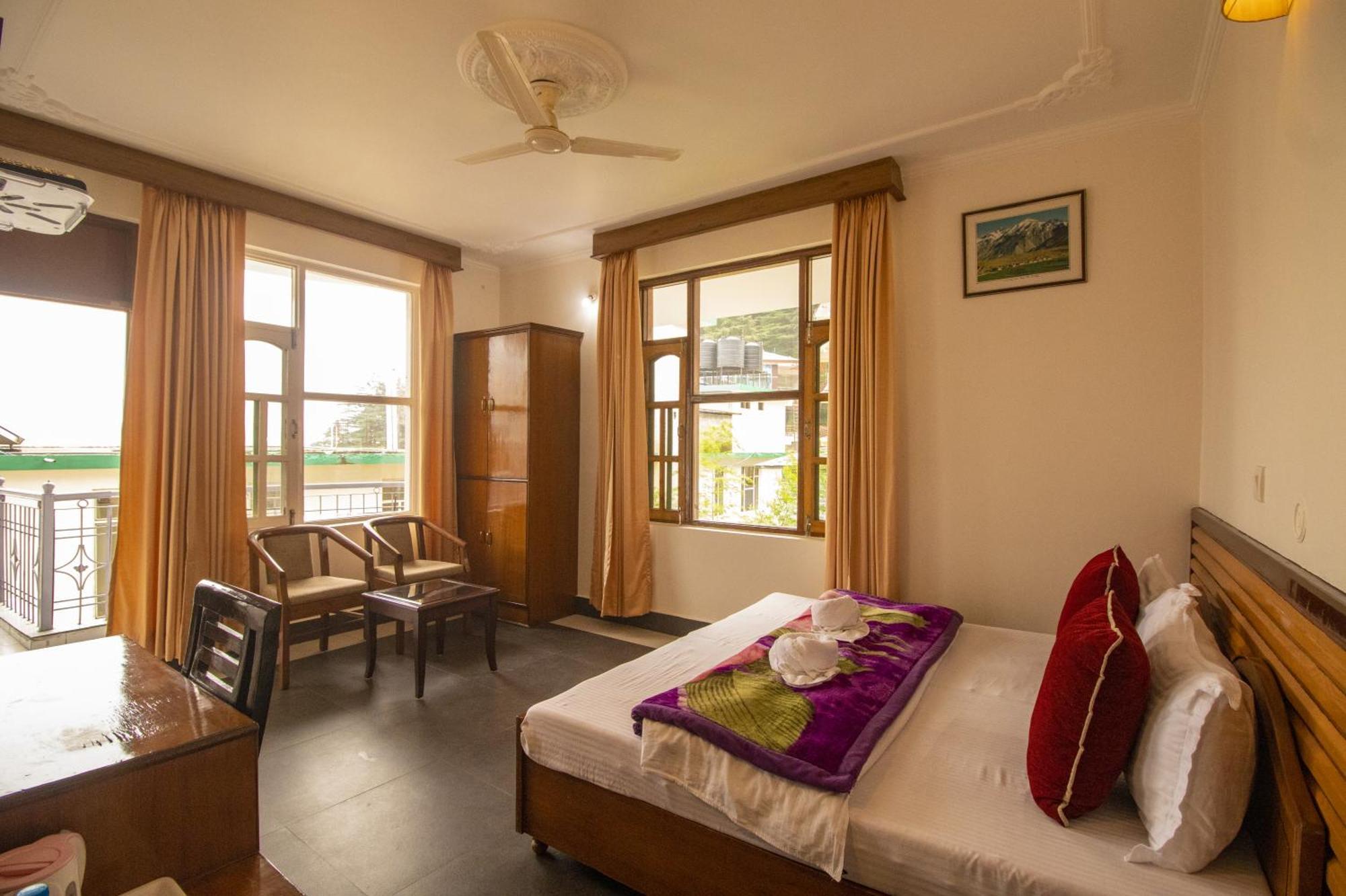 Wow Stayz2 Hotel The Lodge Dharamshala Exterior foto